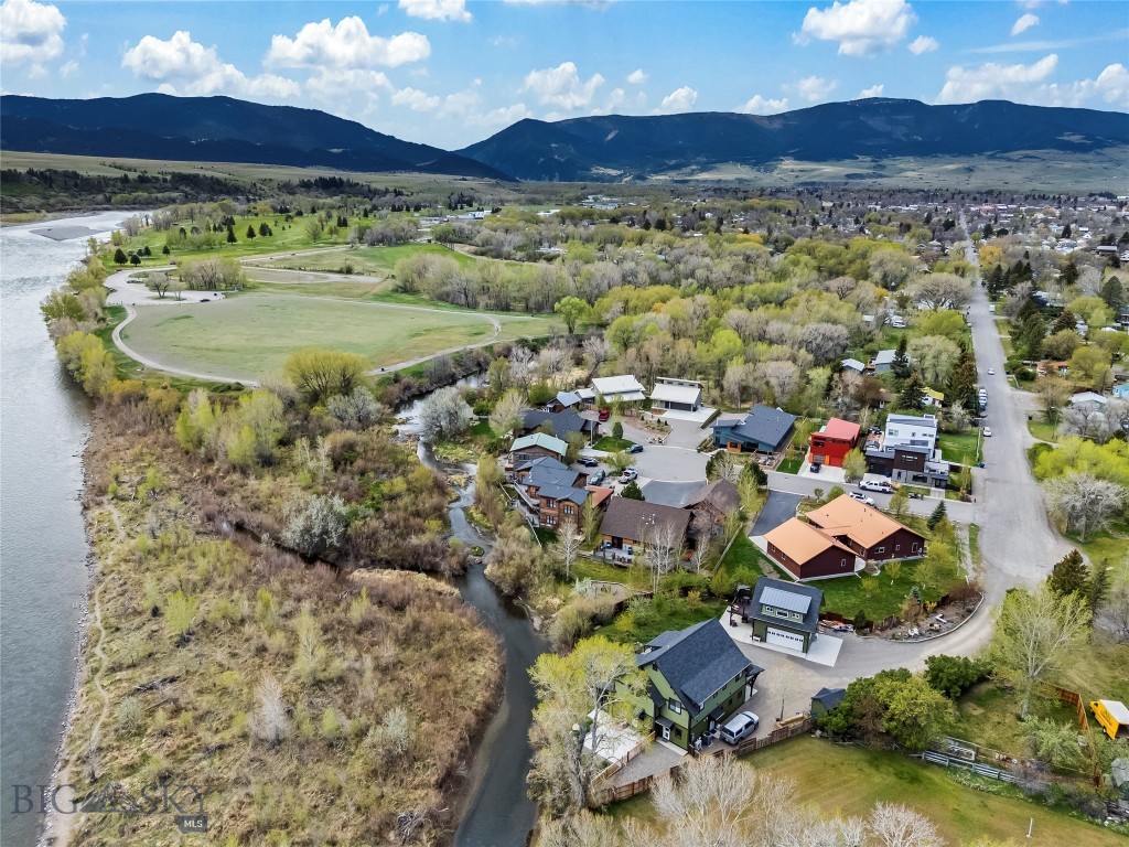 213 Little Creek Bend, Livingston MT 59047