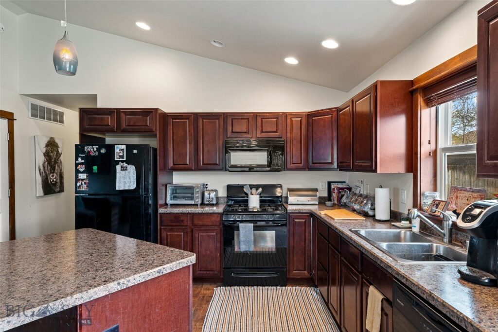 339 Cedar Wood, Bozeman MT 59718