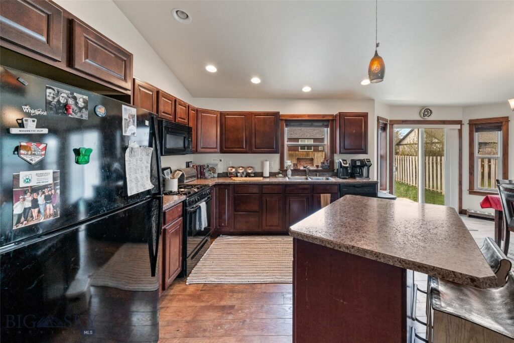 339 Cedar Wood, Bozeman MT 59718