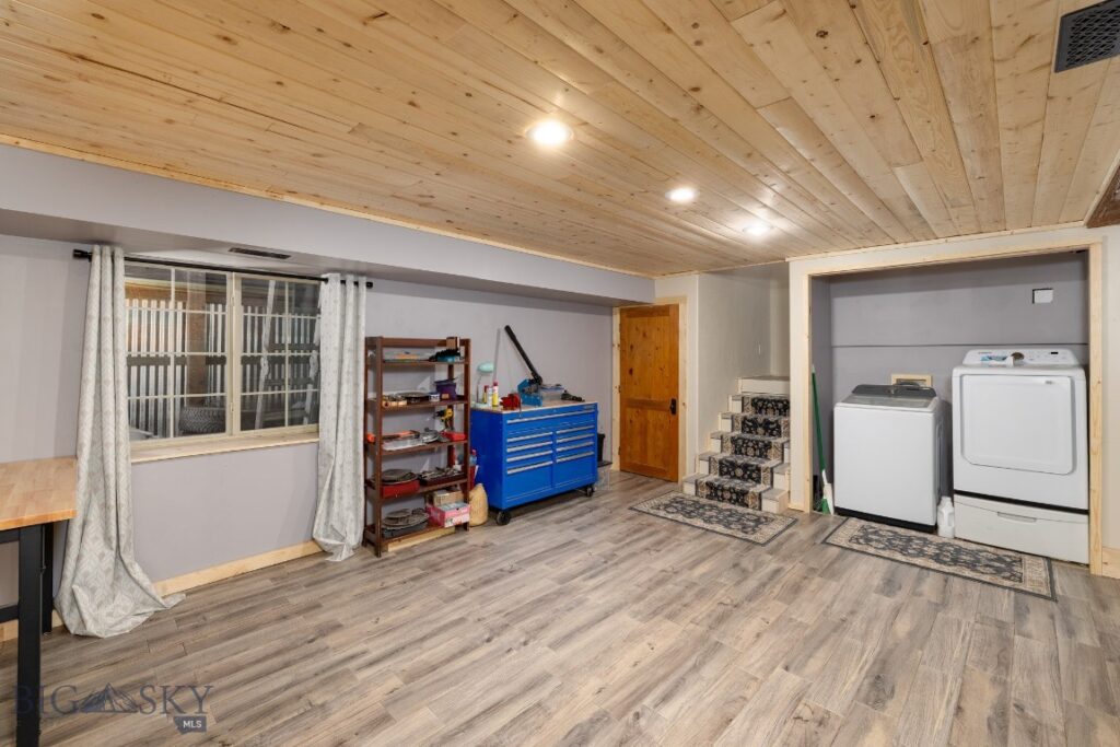 327 Rifle Road, Bozeman MT 59715