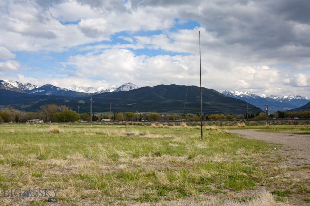 NHN Sun Avenue, Livingston MT 59047