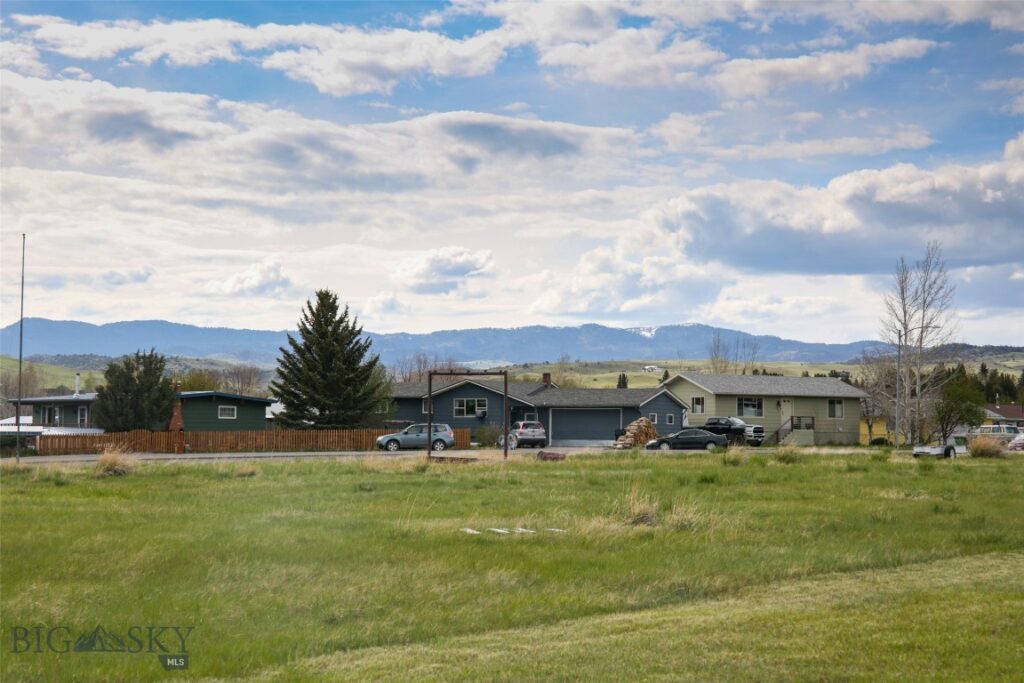 NHN Sun Avenue, Livingston MT 59047