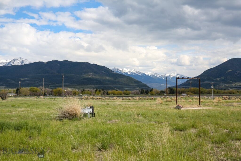 NHN Sun Avenue, Livingston MT 59047