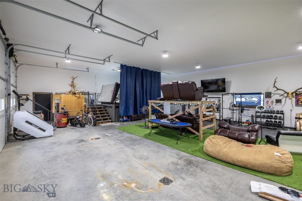 5155 Clearview Road, Belgrade MT 59714