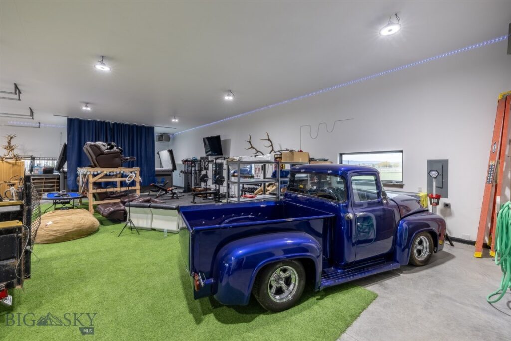 5155 Clearview Road, Belgrade MT 59714