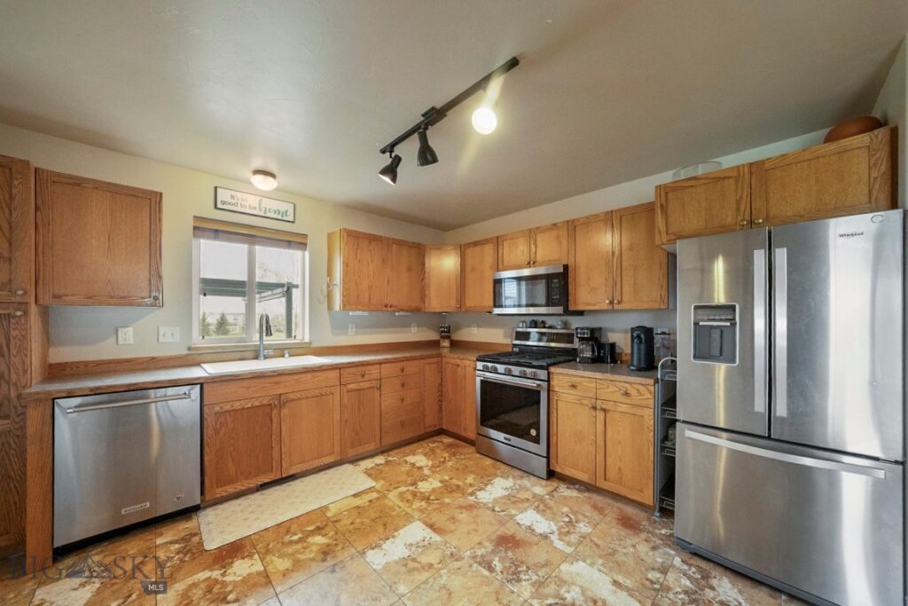 174 Heidi Lane, Belgrade MT 59714