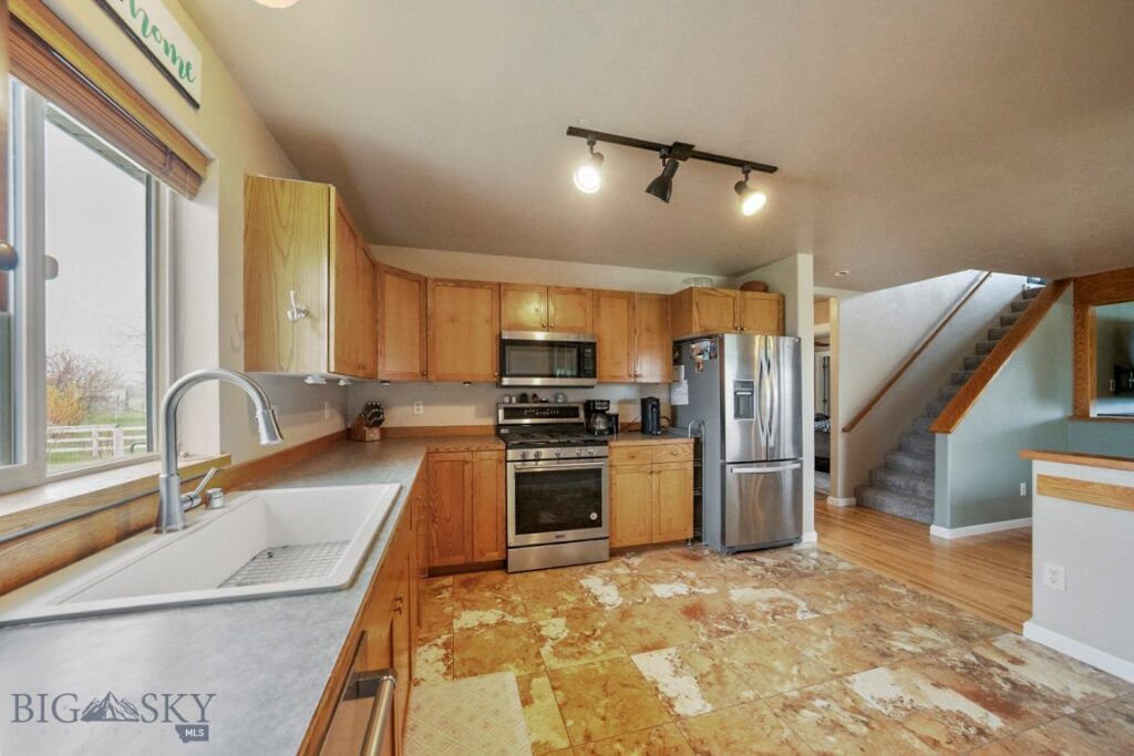 174 Heidi Lane, Belgrade MT 59714