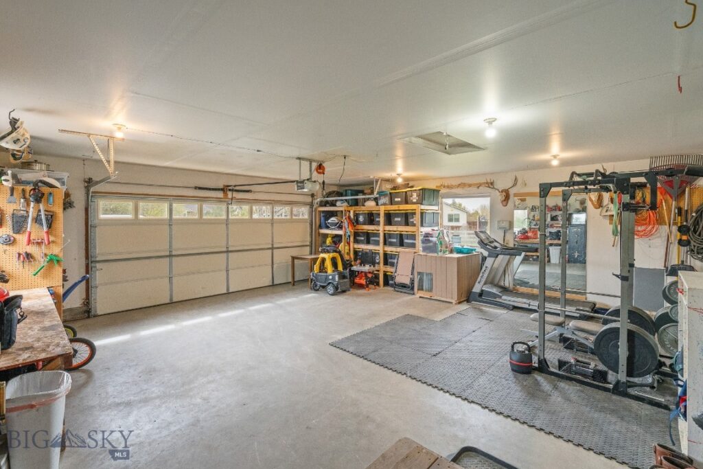 174 Heidi Lane, Belgrade MT 59714
