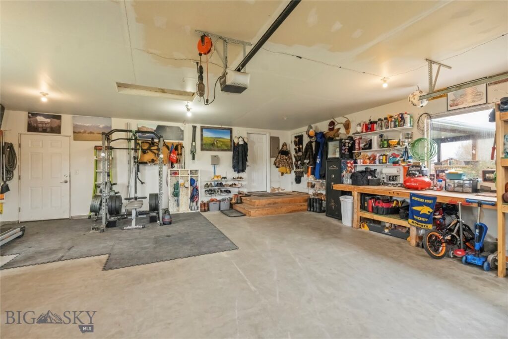 174 Heidi Lane, Belgrade MT 59714
