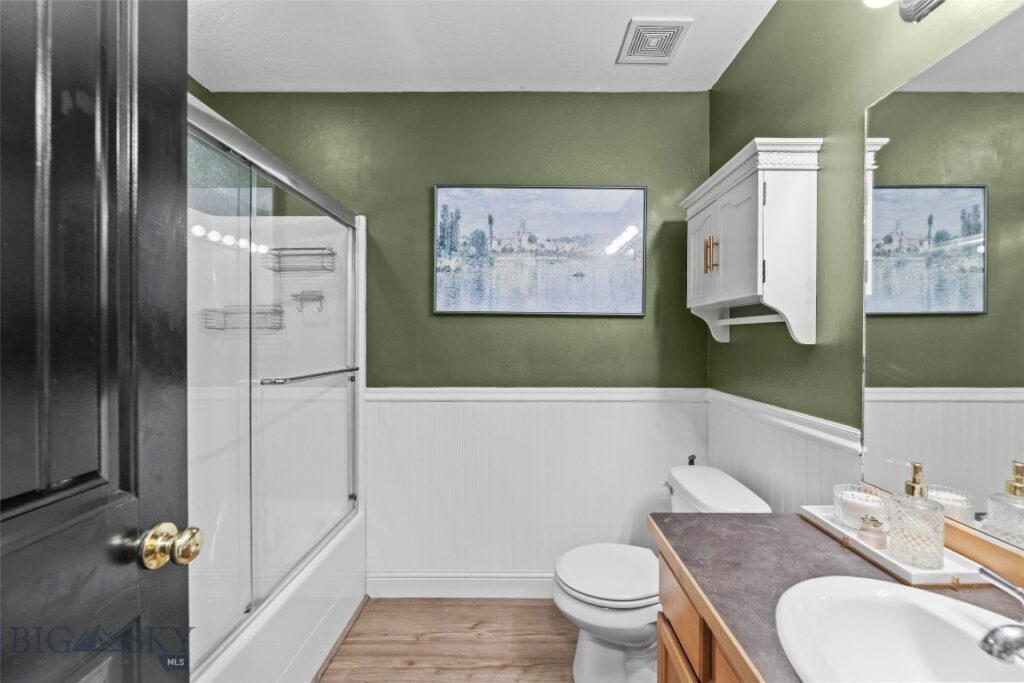 80 Wally D Lane, Belgrade MT 59714