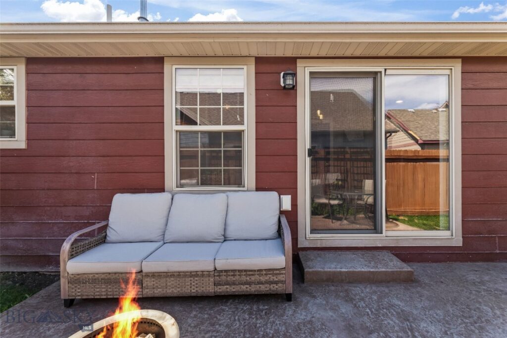 80 Wally D Lane, Belgrade MT 59714
