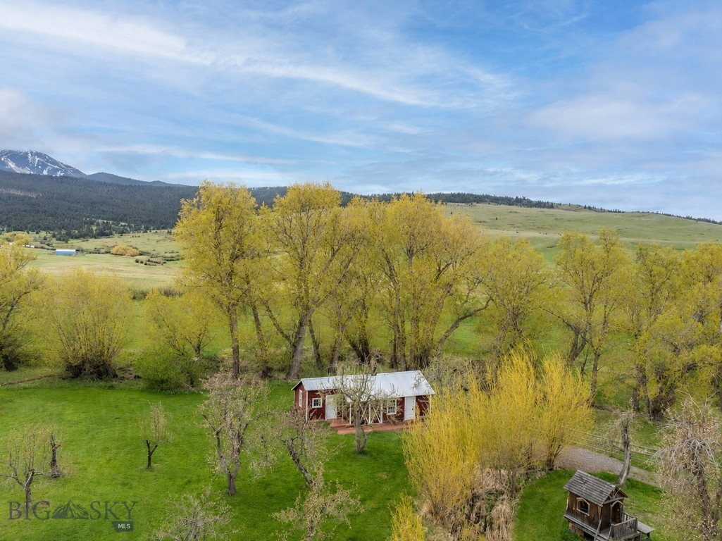 262 Swingley Road, Livingston MT 59047