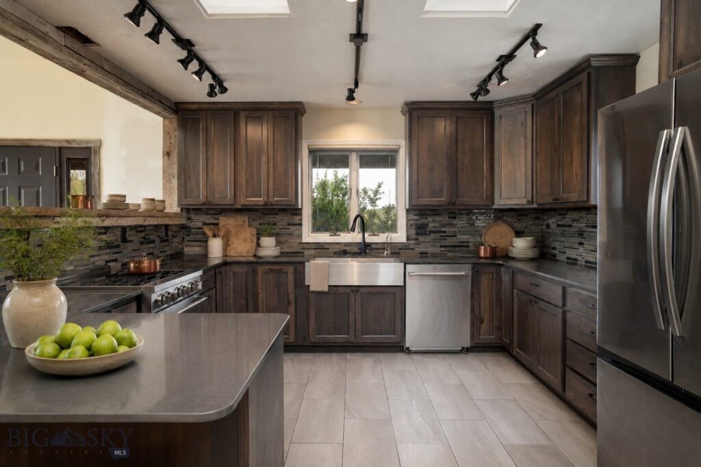 262 Swingley Road, Livingston MT 59047