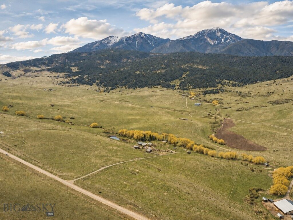 262 Swingley Road, Livingston MT 59047