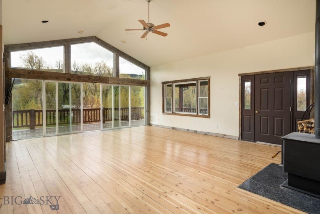 262 Swingley Road, Livingston MT 59047