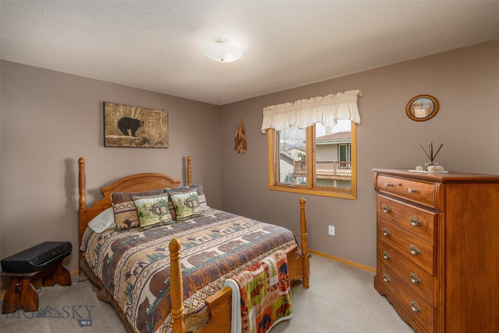 706 Church Street, Belgrade MT 59714