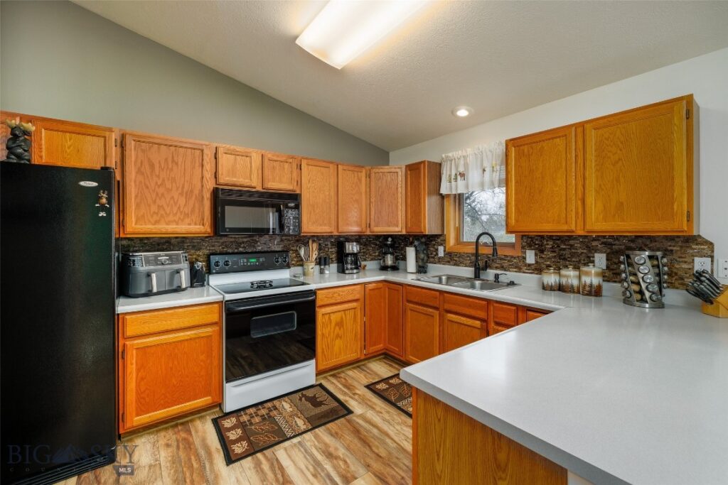 706 Church Street, Belgrade MT 59714
