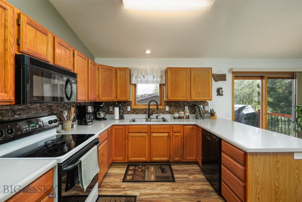 706 Church Street, Belgrade MT 59714