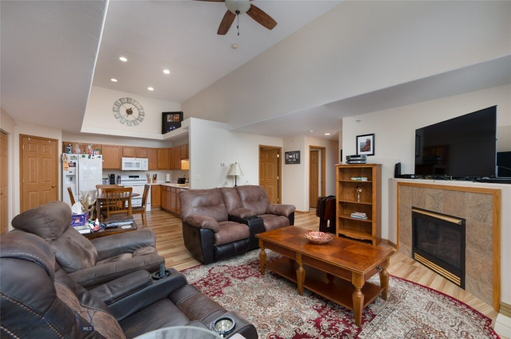 21 N Shore Drive, Belgrade MT 59714