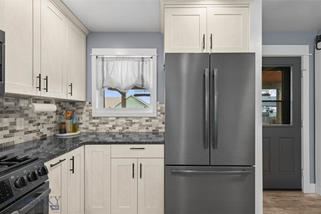 79 Woodman Drive, Belgrade MT 59714