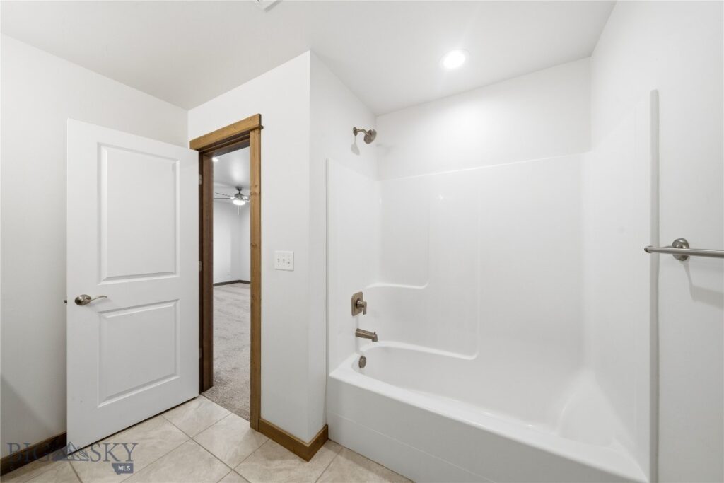 2012 Ross Way, Belgrade MT 59714