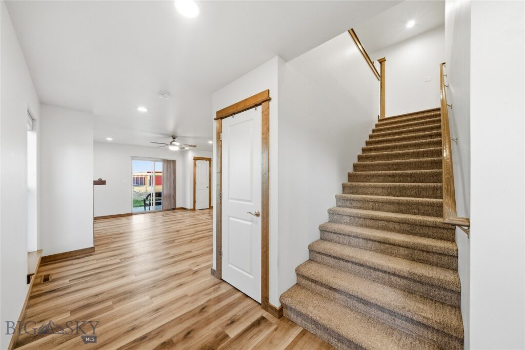2012 Ross Way, Belgrade MT 59714