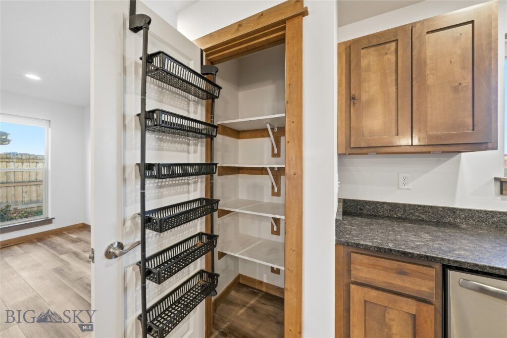 2012 Ross Way, Belgrade MT 59714