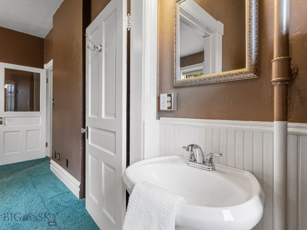 522 S 3rd Avenue, Bozeman MT 59715