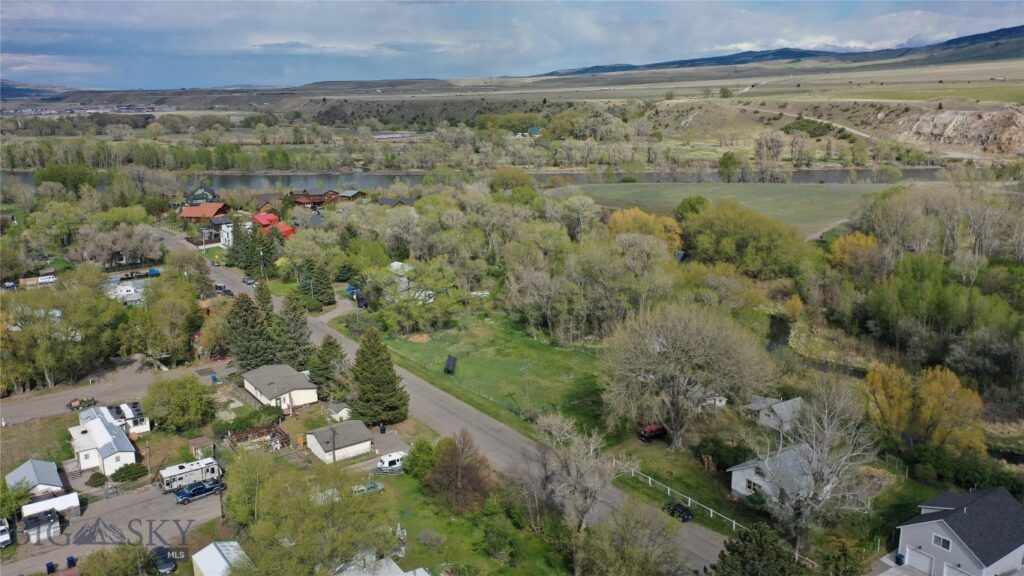 118 S O Street, Livingston MT 59047