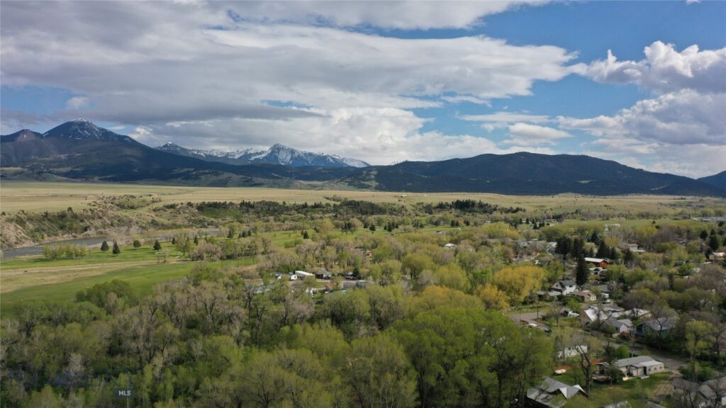 118 S O Street, Livingston MT 59047