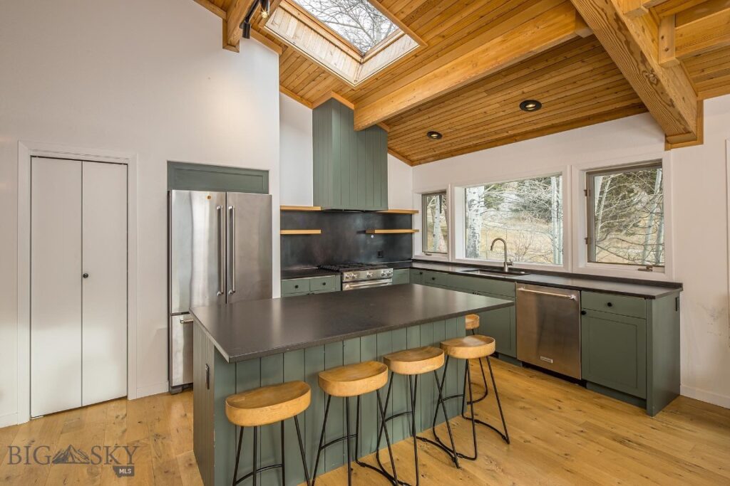 17640 Rocky Mountain Road, Belgrade MT 59714