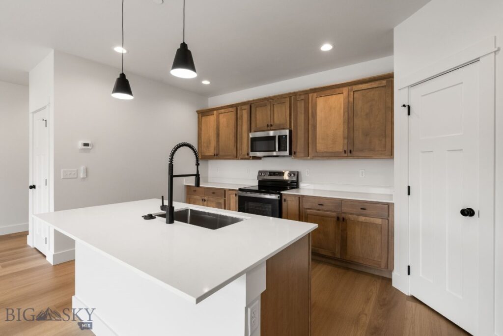 100 Bow Perch Lane, Bozeman MT 59718