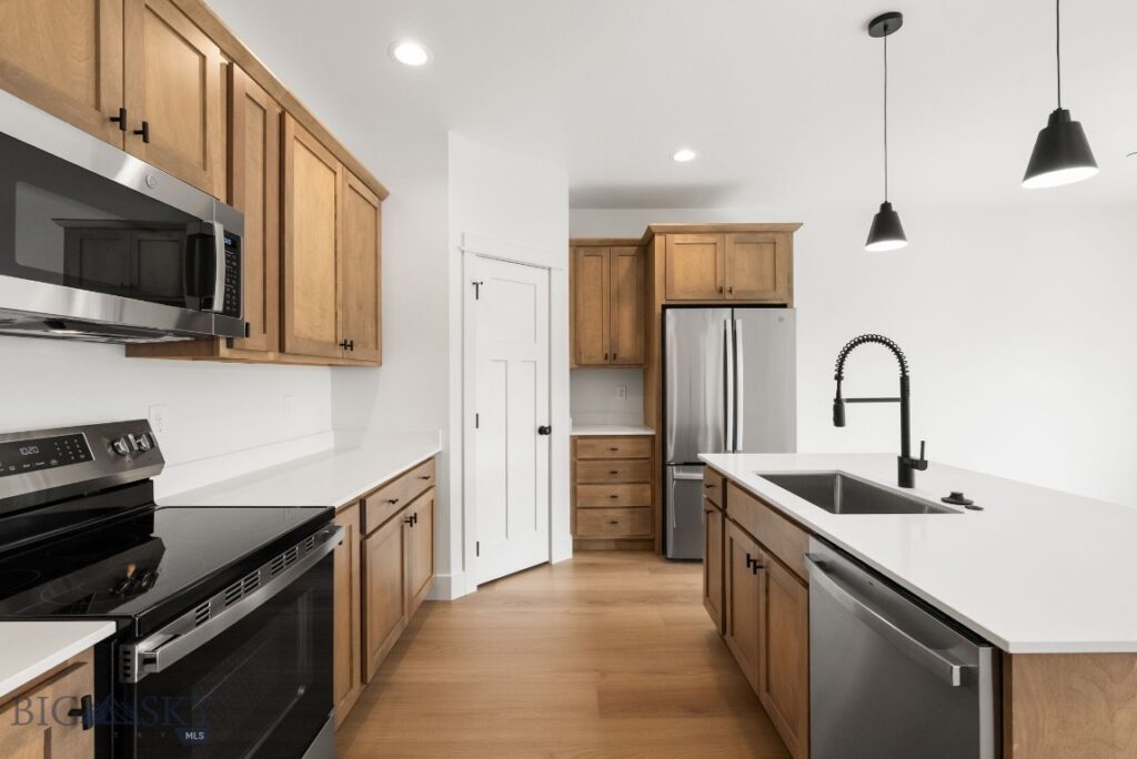 100 Bow Perch Lane, Bozeman MT 59718
