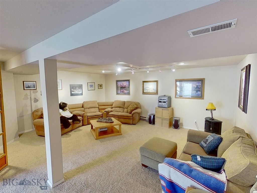 24 Kindsfather Drive, Livingston MT 59047