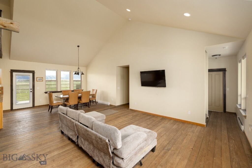 1704 Roundup Boulevard, Belgrade MT 59714
