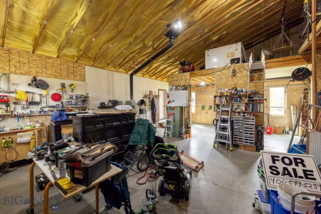 1704 Roundup Boulevard, Belgrade MT 59714