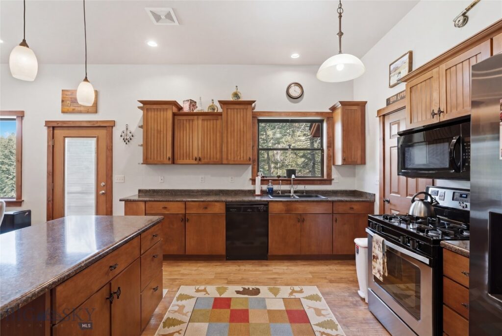116 Elk Ridge Road, Livingston MT 59047