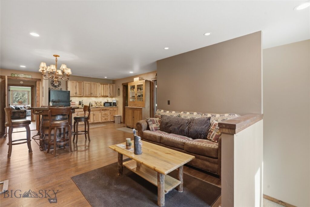 116 Elk Ridge Road, Livingston MT 59047