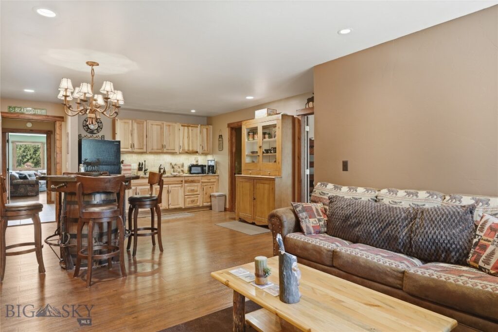 116 Elk Ridge Road, Livingston MT 59047