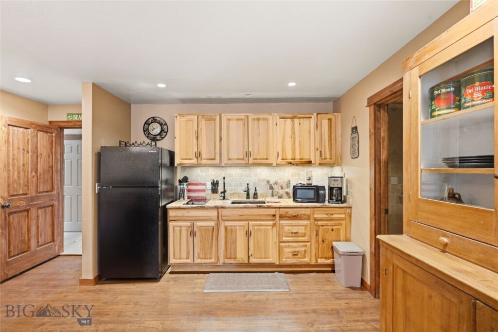 116 Elk Ridge Road, Livingston MT 59047