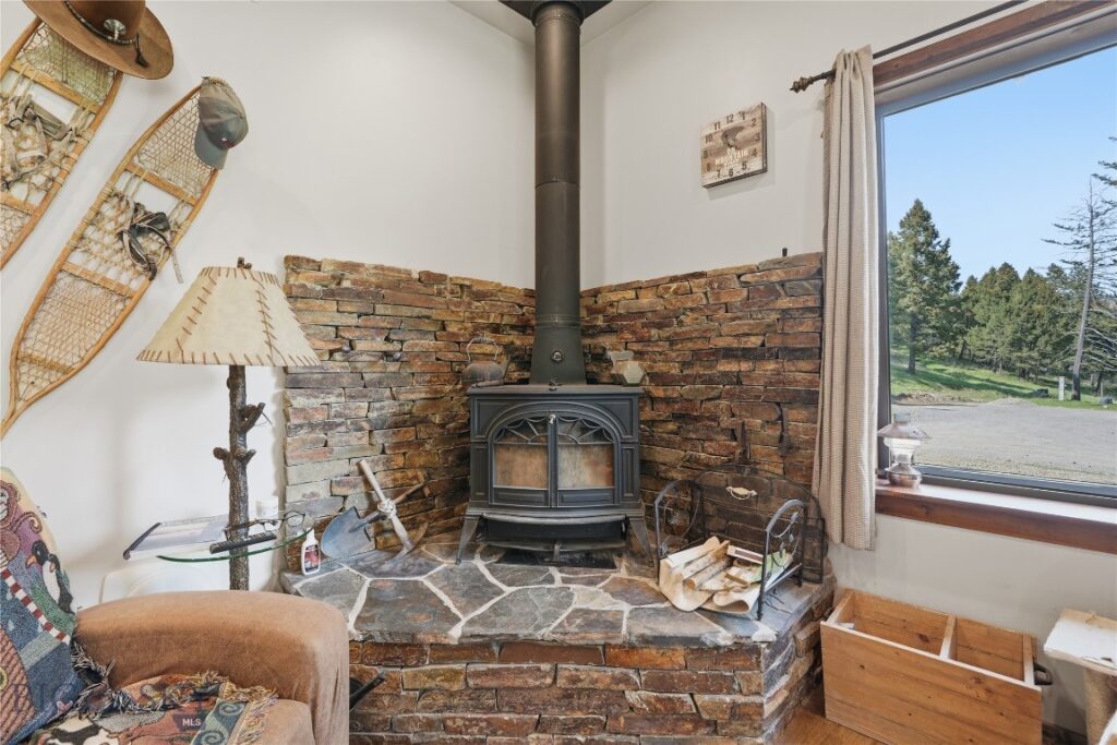 116 Elk Ridge Road, Livingston MT 59047
