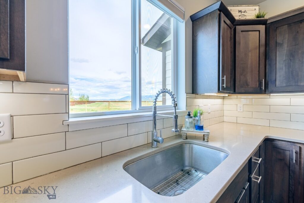 1514 Twodot Lane, Belgrade MT 59714