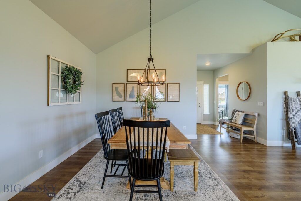 1514 Twodot Lane, Belgrade MT 59714