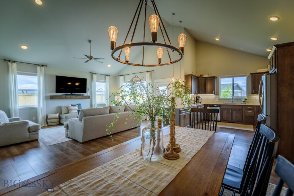 1514 Twodot Lane, Belgrade MT 59714