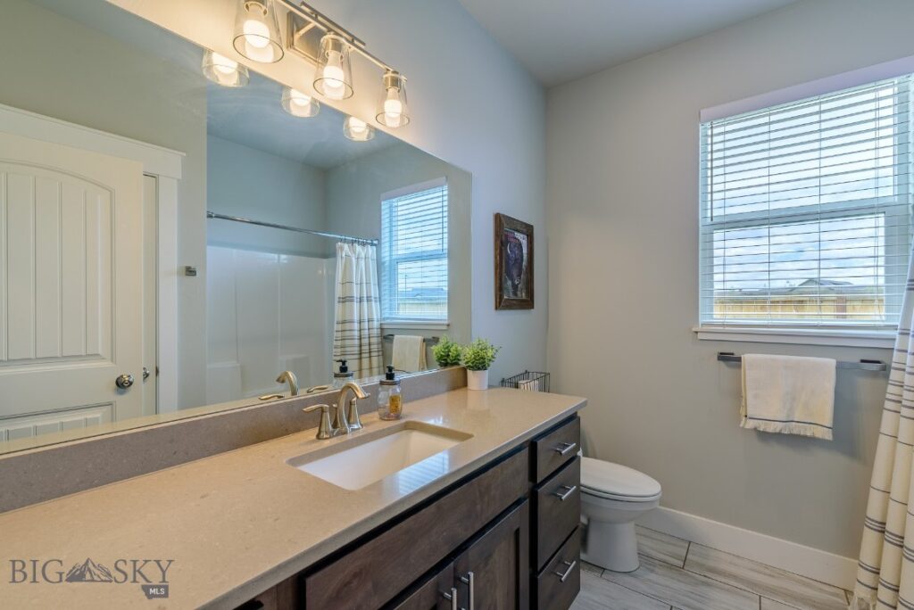 1514 Twodot Lane, Belgrade MT 59714