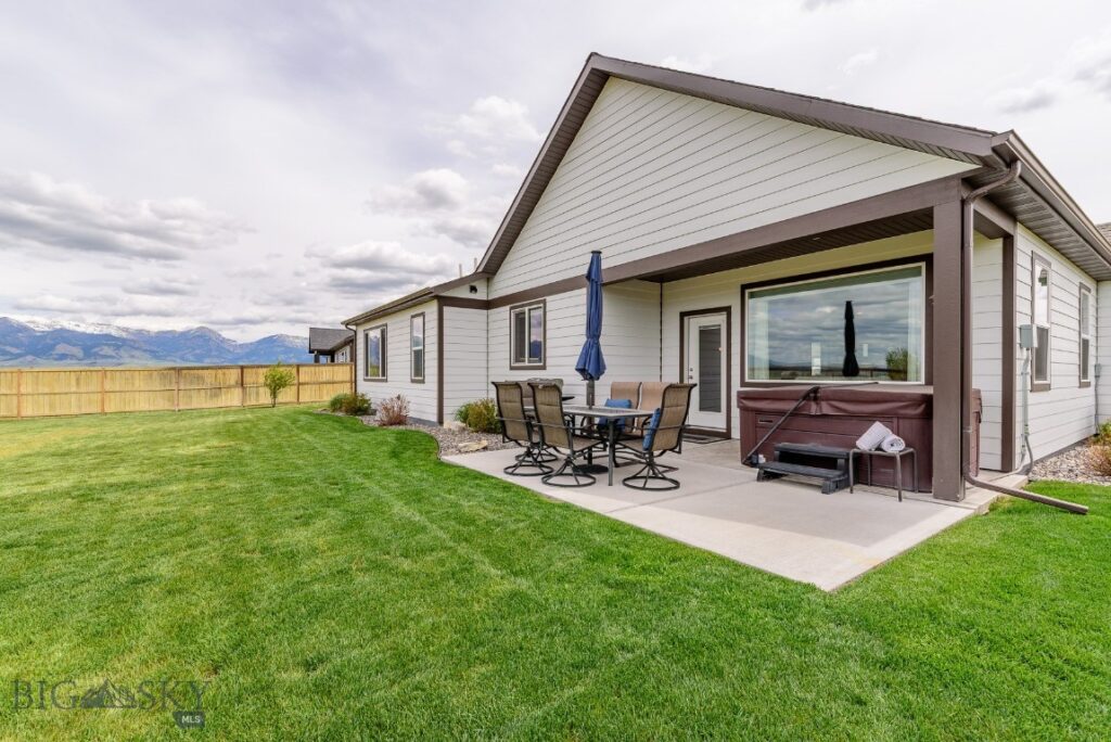 1514 Twodot Lane, Belgrade MT 59714