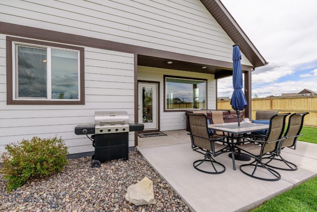 1514 Twodot Lane, Belgrade MT 59714