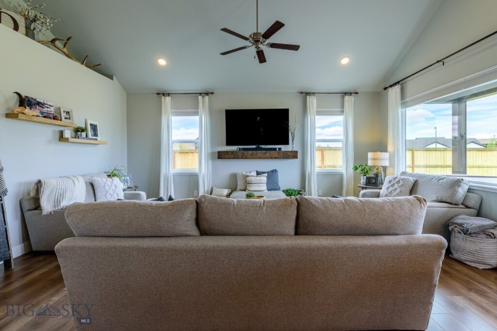 1514 Twodot Lane, Belgrade MT 59714
