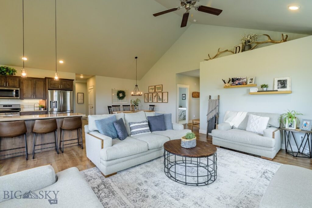 1514 Twodot Lane, Belgrade MT 59714