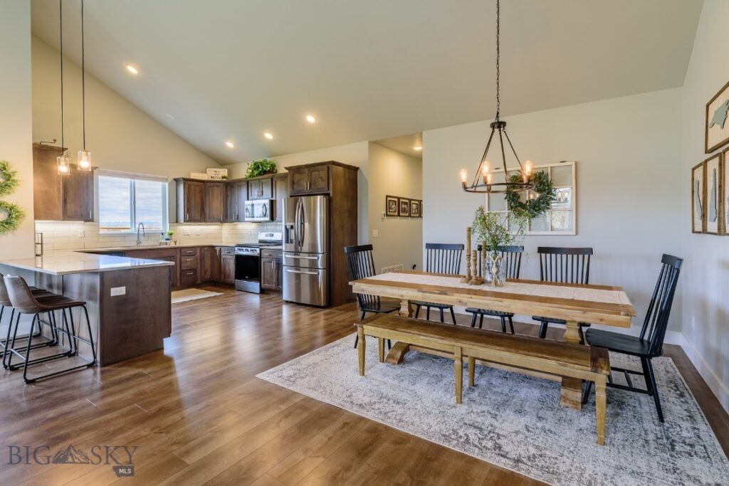 1514 Twodot Lane, Belgrade MT 59714